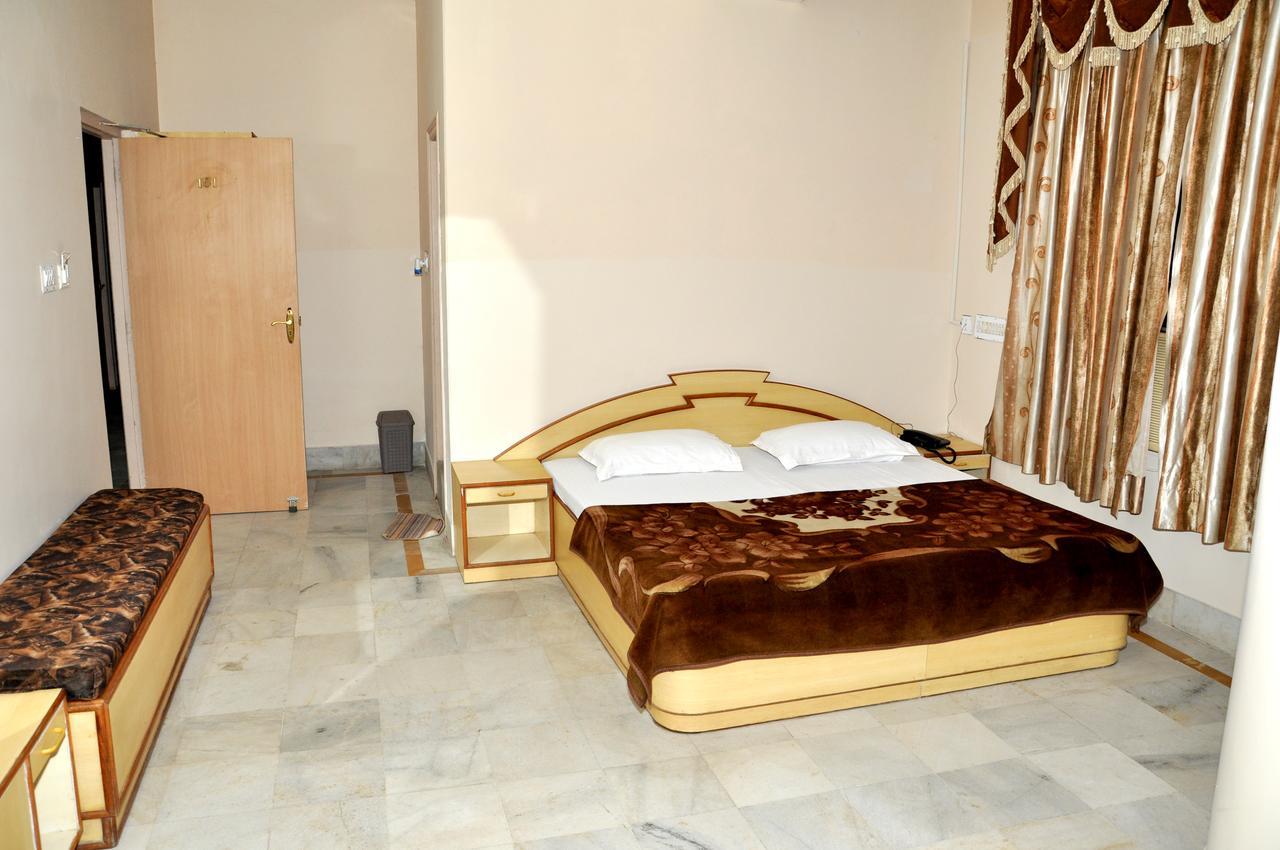 Hotel Kirti Plaza Chittorgarh Экстерьер фото